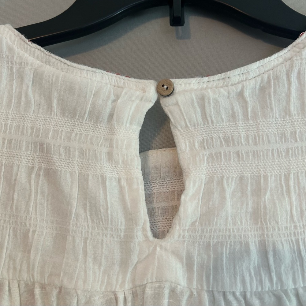 Knox Rose White Embroidered Floral Scoop Neck Blouse - Picture 3 of 5